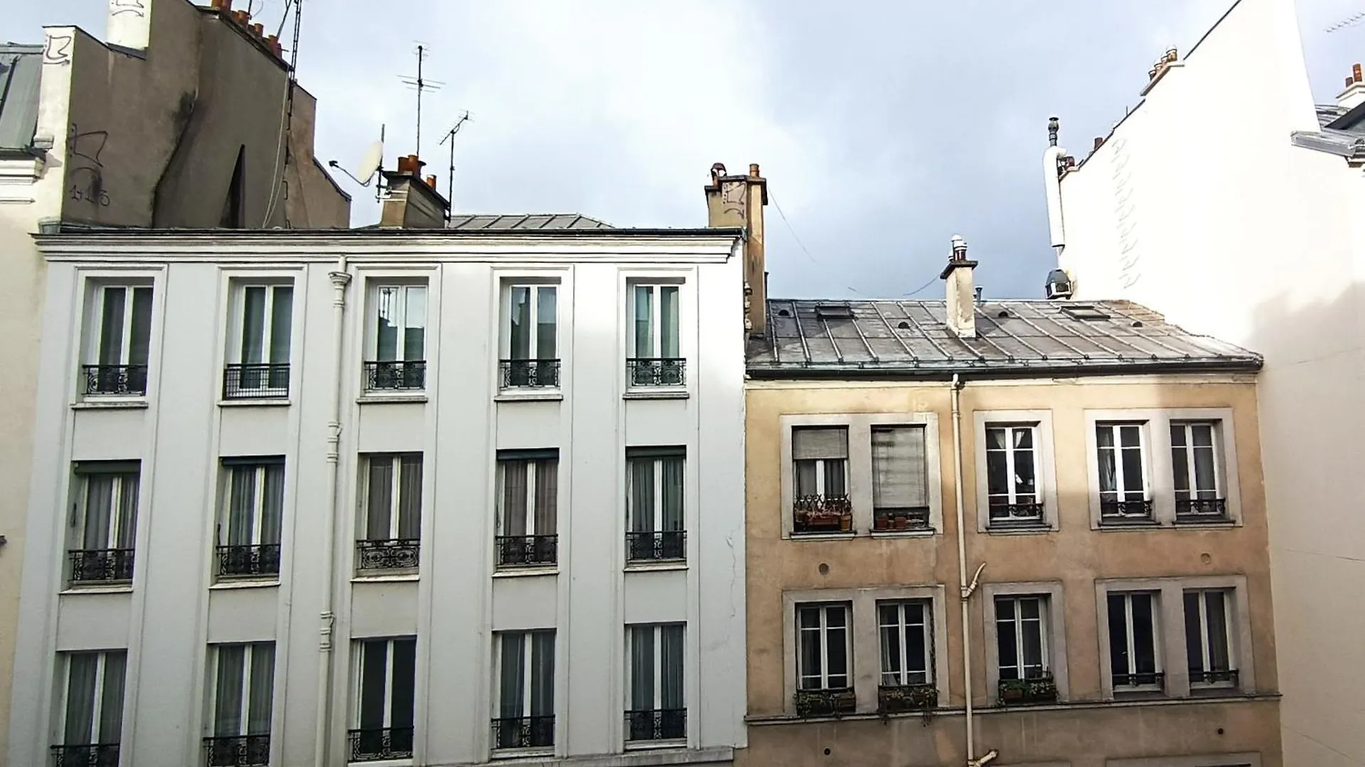 Hotel Bastille Secret Paris 2*,